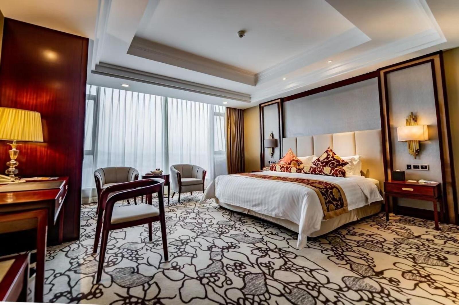 Soluxe Hotel Guangzhou - Registration Service And Free Shuttle Bus To Canton Fair Complex Kültér fotó